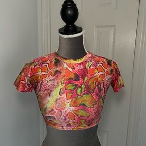 short sleeve swimsuit top